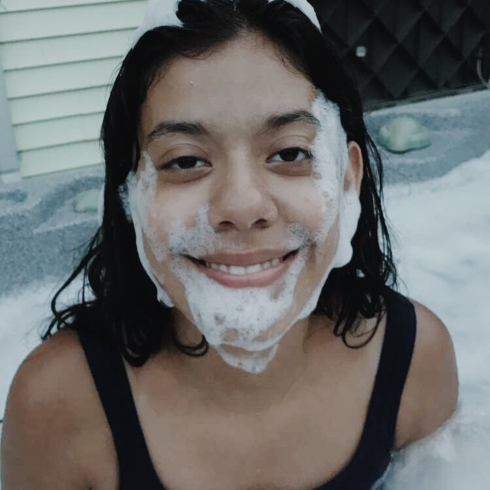 Meet your Posher, Mariana - Picture 1 of 1